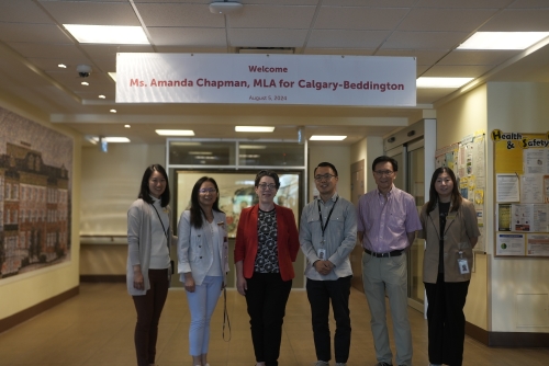 Visit from MLA Amanda Chapman